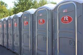 Best Standard Portable Toilet Rental  in Long Beach, CA